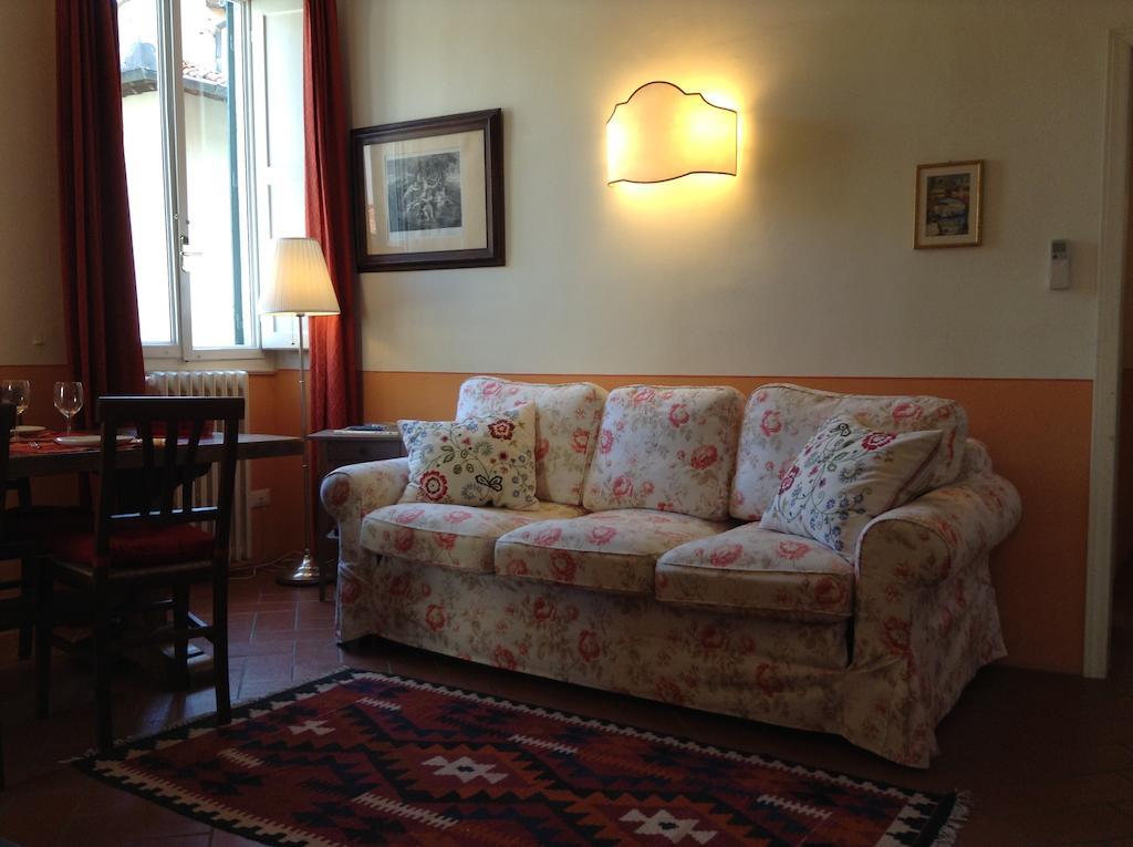 Il Giglio Apartment Флоренция Стая снимка